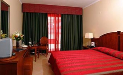   Theartemis Palace Hotel 4*