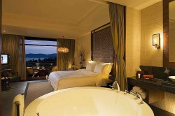   Hilton Sanya Resort & Spa 5*