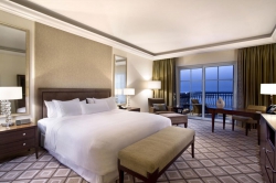   The Westin Dubai Mina Seyahi Beach Resort  Marina 5*