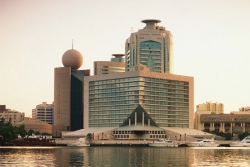  Sheraton Dubai Creek Hotel and Towers 5*
