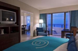   Hilton Cancun Beach and Golf Resort 5*