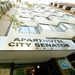   Aparthotel City Senator  *