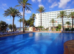   Sirenis Hotel Club Tres Carabelas & Spa 4*