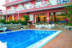   Aqua-HotelL Bertran 3*