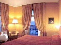   Grand Hotel Vesuvio 5*