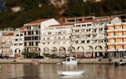   Monaco Aparthotel 3*